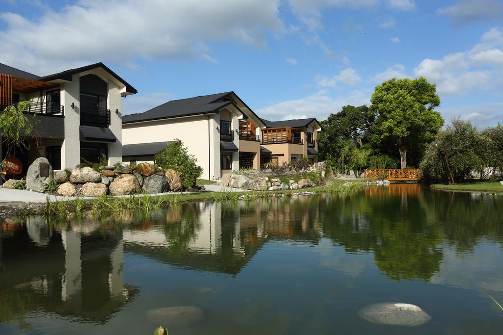 Green Willow House Fengshan  Bagian luar foto