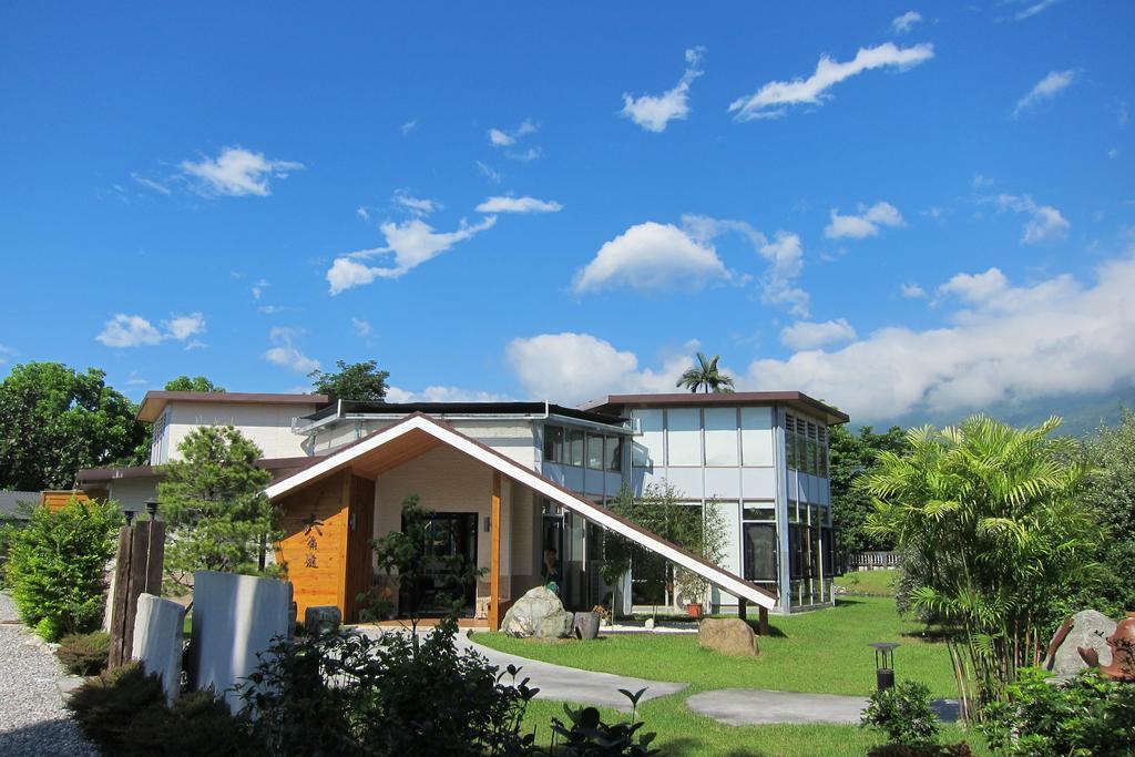 Green Willow House Fengshan  Bagian luar foto